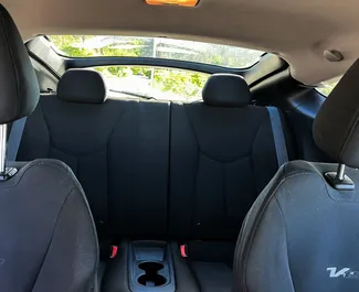 Hyundai Veloster 2016 beschikbaar voor verhuur in Tbilisi, met een kilometerlimiet van onbeperkt.
