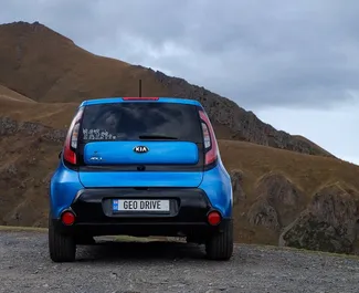 Benzine motor van 2,0L van Kia Soul 2014 te huur in Tbilisi.