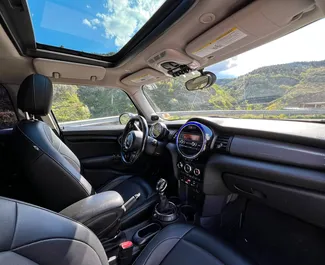 Verhuur Mini Cooper. Comfort, Premium Auto te huur in Georgië ✓ Borg van Zonder Borg ✓ Verzekeringsmogelijkheden TPL, CDW, SCDW, FDW, Passagiers, Diefstal.