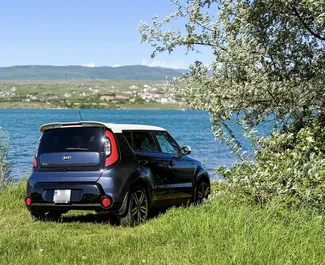 Kia Soul 2014 beschikbaar voor verhuur in Tbilisi, met een kilometerlimiet van onbeperkt.