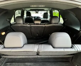 Mercedes-Benz GLE-Class 2018 met Aandrijving op alle wielen systeem, beschikbaar in Tbilisi.