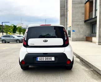 Benzine motor van 1,6L van Kia Soul 2014 te huur in Tbilisi.