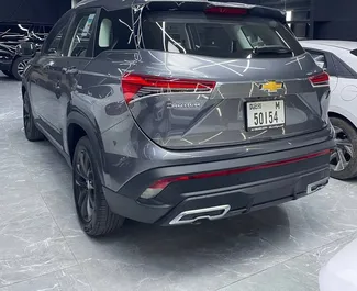 Autohuur Chevrolet Captiva 2026 in in de VAE, met Benzine brandstof en 160 pk ➤ Vanaf 180 AED per dag.