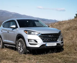 Vooraanzicht van een huurauto Hyundai Tucson in Tbilisi, Georgië ✓ Auto #14629. ✓ Transmissie Automatisch TM ✓ 0 beoordelingen.