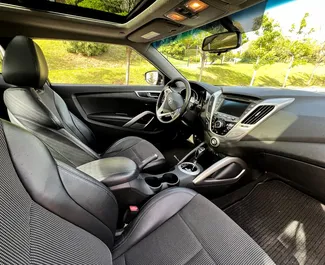 Hyundai Veloster 2016 beschikbaar voor verhuur in Tbilisi, met een kilometerlimiet van onbeperkt.