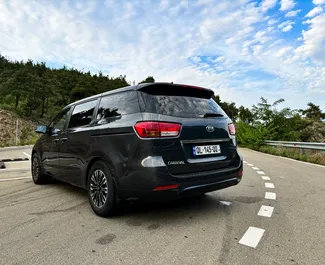Autohuur Kia Carnival 2016 in in Georgië, met Diesel brandstof en 202 pk ➤ Vanaf 220 GEL per dag.