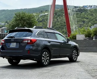 Benzine motor van 3,6L van Subaru Outback 2016 te huur in Tbilisi.