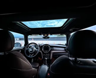 Mini John Cooper Works 2017 beschikbaar voor verhuur in Tbilisi, met een kilometerlimiet van onbeperkt.