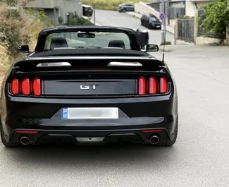 Ford Mustang Cabrio 2014 met Aandrijving achteraan systeem, beschikbaar in Tbilisi.