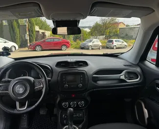 Jeep Renegade 2018 beschikbaar voor verhuur in Tbilisi, met een kilometerlimiet van onbeperkt.