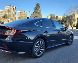 Autohuur Hyundai Sonata 2022 in in Azerbeidzjan, met Benzine brandstof en 190 pk ➤ Vanaf 95 AZN per dag.