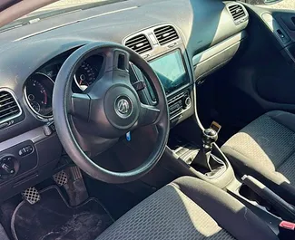 Autohuur Volkswagen Golf 6 #14844 Handmatig op de luchthaven van Tirana, uitgerust met 2,0L motor ➤ Van Vilson in Albanië.