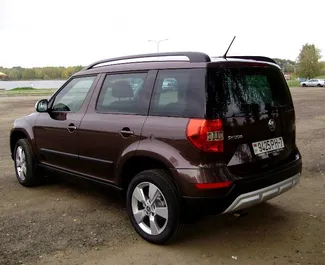 Benzine motor van 1,6L van Skoda Yeti 2018 te huur in Minsk.