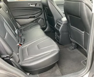 Benzine motor van 2,0L van Ford Edge 2021 te huur in Minsk.
