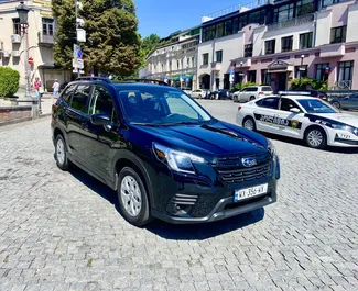 Vooraanzicht van een huurauto Subaru Forester in Tbilisi, Georgië ✓ Auto #14489. ✓ Transmissie Automatisch TM ✓ 0 beoordelingen.