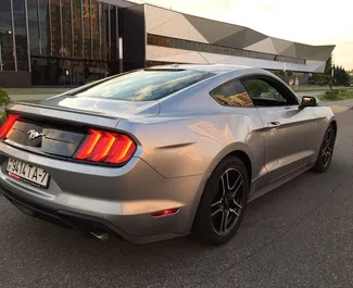Verhuur Ford Mustang Coupe. Premium, Luxe Auto te huur in Wit-Rusland ✓ Borg van Borg van 400 USD ✓ Verzekeringsmogelijkheden TPL, CDW, SCDW, Diefstal, Jonge.