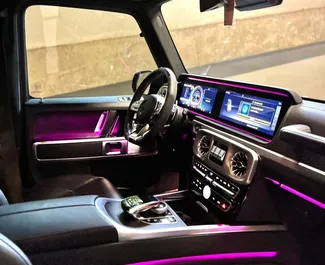 Benzine motor van 4,8L van Mercedes-Benz G63 AMG 2024 te huur in Tbilisi.