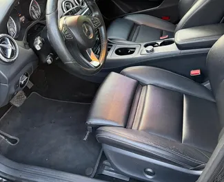 Mercedes-Benz CLA250 2018 beschikbaar voor verhuur in Tbilisi, met een kilometerlimiet van onbeperkt.