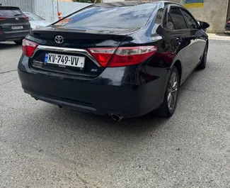 Autohuur Toyota Camry 2017 in in Georgië, met Benzine brandstof en 250 pk ➤ Vanaf 100 GEL per dag.