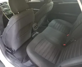 Verhuur Ford Fusion Sedan. Comfort, Premium Auto te huur in Georgië ✓ Borg van Zonder Borg ✓ Verzekeringsmogelijkheden TPL, FDW, Diefstal.