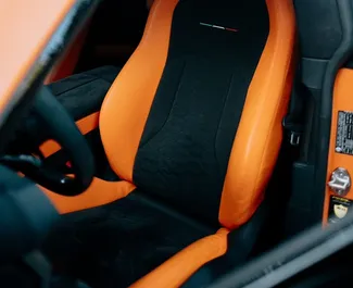 Lamborghini Urus 2023 beschikbaar voor verhuur in Tbilisi, met een kilometerlimiet van 150 km/dag.