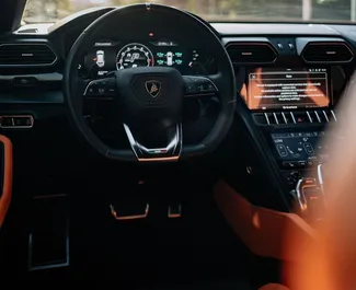 Autohuur Lamborghini Urus 2023 in in Georgië, met Benzine brandstof en 657 pk ➤ Vanaf 3300 GEL per dag.