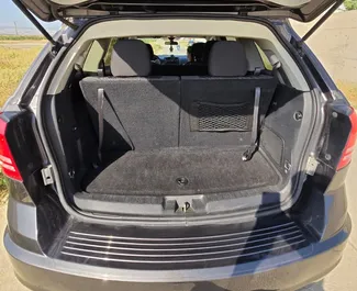 Verhuur Comfort, Crossover auto in Georgië - Dodge Journey Benzine motor van 2,4L van Dodge Journey 2018 te huur in Tbilisi.