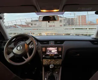 Diesel motor van 1,6L van Skoda Octavia 2018 te huur in Tirana.