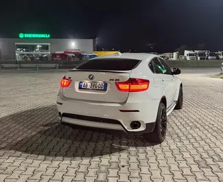 BMW X6 2014 beschikbaar voor verhuur in Tirana, met een kilometerlimiet van onbeperkt.