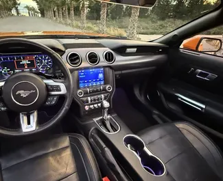 Verhuur Ford Mustang Cabrio. Premium, Luxe, Cabriolet Auto te huur in Spanje ✓ Borg van Borg van 1500 EUR ✓ Verzekeringsmogelijkheden TPL.