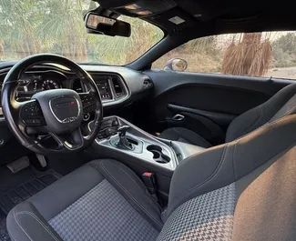 Verhuur Dodge Challenger. Premium, Luxe Auto te huur in Spanje ✓ Borg van Borg van 1000 EUR ✓ Verzekeringsmogelijkheden TPL.