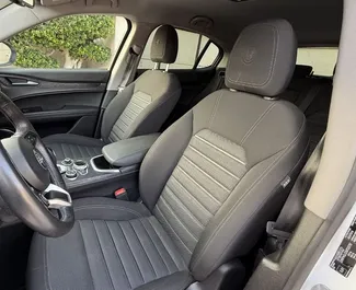 Alfa Romeo Stelvio Quadrifoglio 2020 met Vooraandrijving systeem, beschikbaar in Alicante.