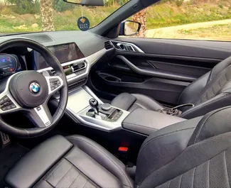 BMW 420d Cabrio 2023 beschikbaar voor verhuur in Alicante, met een kilometerlimiet van 200 km/dag.
