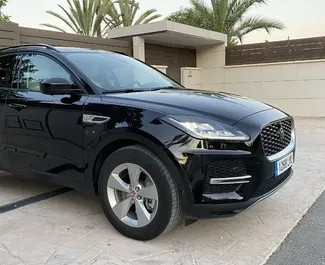 Autohuur Jaguar F-PACE #15006 Automatisch in Alicante, uitgerust met 2,0L motor ➤ Van Jevheniia in Spanje.