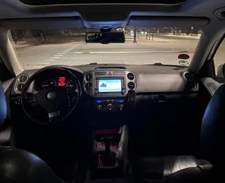 Verhuur Volkswagen Tiguan. Comfort, Crossover Auto te huur in Albanië ✓ Borg van Borg van 100 EUR ✓ Verzekeringsmogelijkheden TPL.