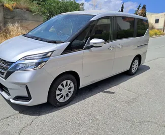 Autohuur Nissan Serena 2022 in in Cyprus, met Benzine brandstof en 126 pk ➤ Vanaf 44 EUR per dag.