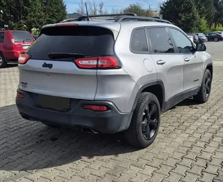 Gas motor van 3,2L van Jeep Cherokee 2018 te huur in Koetaisi.