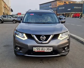Vooraanzicht van een huurauto Nissan X-Trail in Bakoe, Azerbeidzjan ✓ Auto #15071. ✓ Transmissie Automatisch TM ✓ 0 beoordelingen.