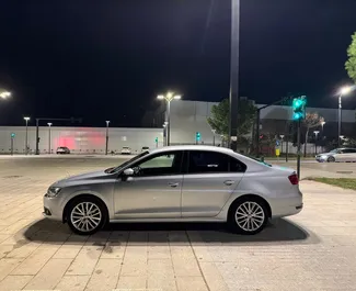 Verhuur Volkswagen Jetta. Economy, Comfort Auto te huur in Albanië ✓ Borg van Zonder Borg ✓ Verzekeringsmogelijkheden TPL.