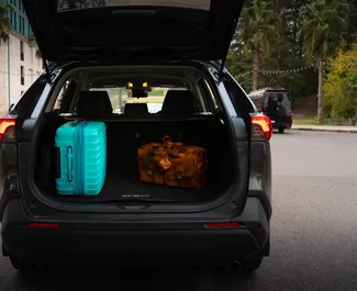 Benzine motor van 2,5L van Toyota Rav4 2020 te huur in Koetaisi.