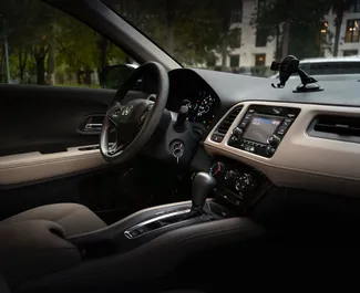 Honda HR-V 2021 met Aandrijving op alle wielen systeem, beschikbaar in Koetaisi.