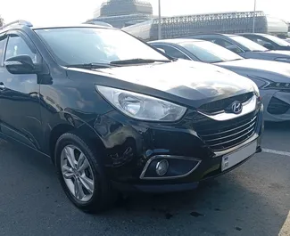 Vooraanzicht van een huurauto Hyundai Ix35 in Bakoe, Azerbeidzjan ✓ Auto #11975. ✓ Transmissie Automatisch TM ✓ 0 beoordelingen.