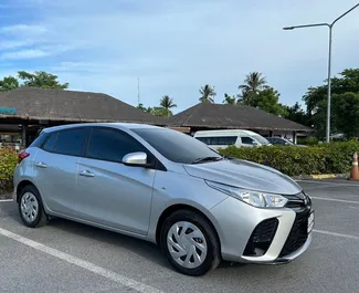 Autohuur Toyota Yaris #15131 Automatisch op de luchthaven van Samui, uitgerust met L motor ➤ Van Hongyoke in Thailand.