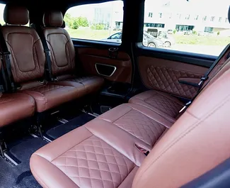 Vooraanzicht van een huurauto Mercedes-Benz Vito in Minsk, Wit-Rusland ✓ Auto #15045. ✓ Transmissie Automatisch TM ✓ 0 beoordelingen.