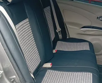 Benzine motor van 1,5L van Nissan Sunny 2015 te huur in Bakoe.