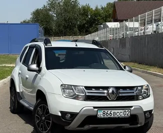 Vooraanzicht van een huurauto Renault Duster in Almaty, Kazachstan ✓ Auto #15026. ✓ Transmissie Automatisch TM ✓ 0 beoordelingen.