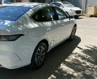 Verhuur BYD Destroyer 05. Comfort Auto te huur in Azerbeidzjan ✓ Borg van Borg van 300 AZN ✓ Verzekeringsmogelijkheden TPL, CDW, SCDW, FDW, Diefstal.