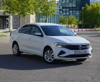 Vooraanzicht van een huurauto Volkswagen Polo Sedan in Almaty, Kazachstan ✓ Auto #15081. ✓ Transmissie Automatisch TM ✓ 0 beoordelingen.