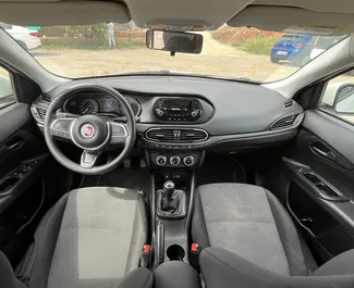 Autohuur Fiat Egea 2022 in in Turkije, met Diesel brandstof en 70 pk ➤ Vanaf 20 USD per dag.