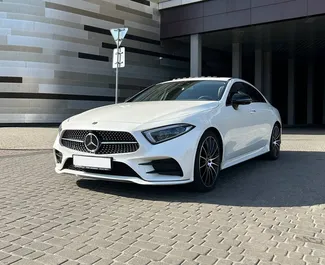Autohuur Mercedes-Benz CLS-Class 2018 in in Wit-Rusland, met Diesel brandstof en 245 pk ➤ Vanaf 125 USD per dag.